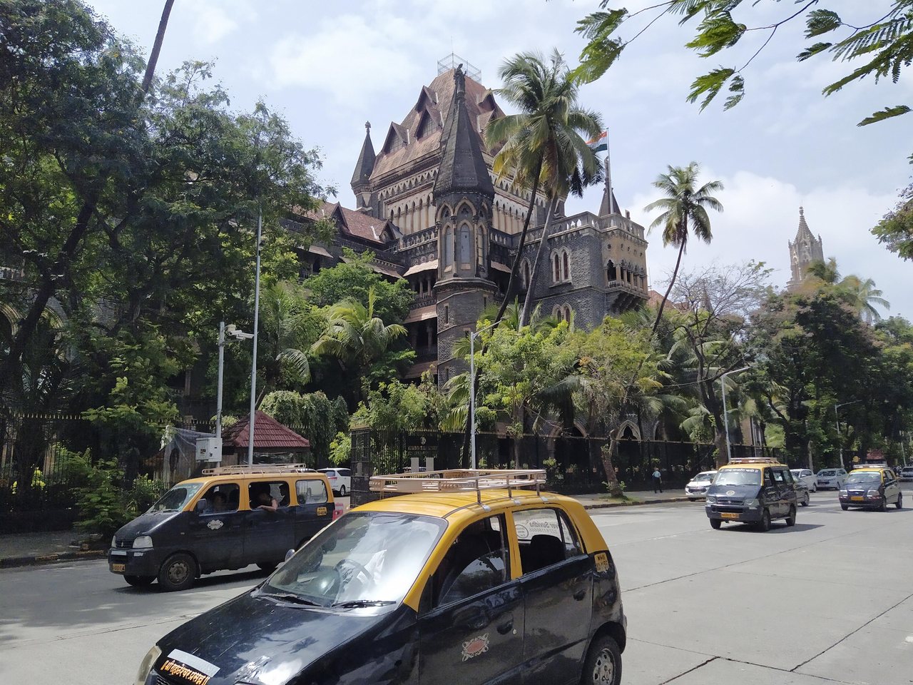 मुंबई स्थित बॉम्बे हाईकोर्ट (फ़ाइल फ़ोटो)