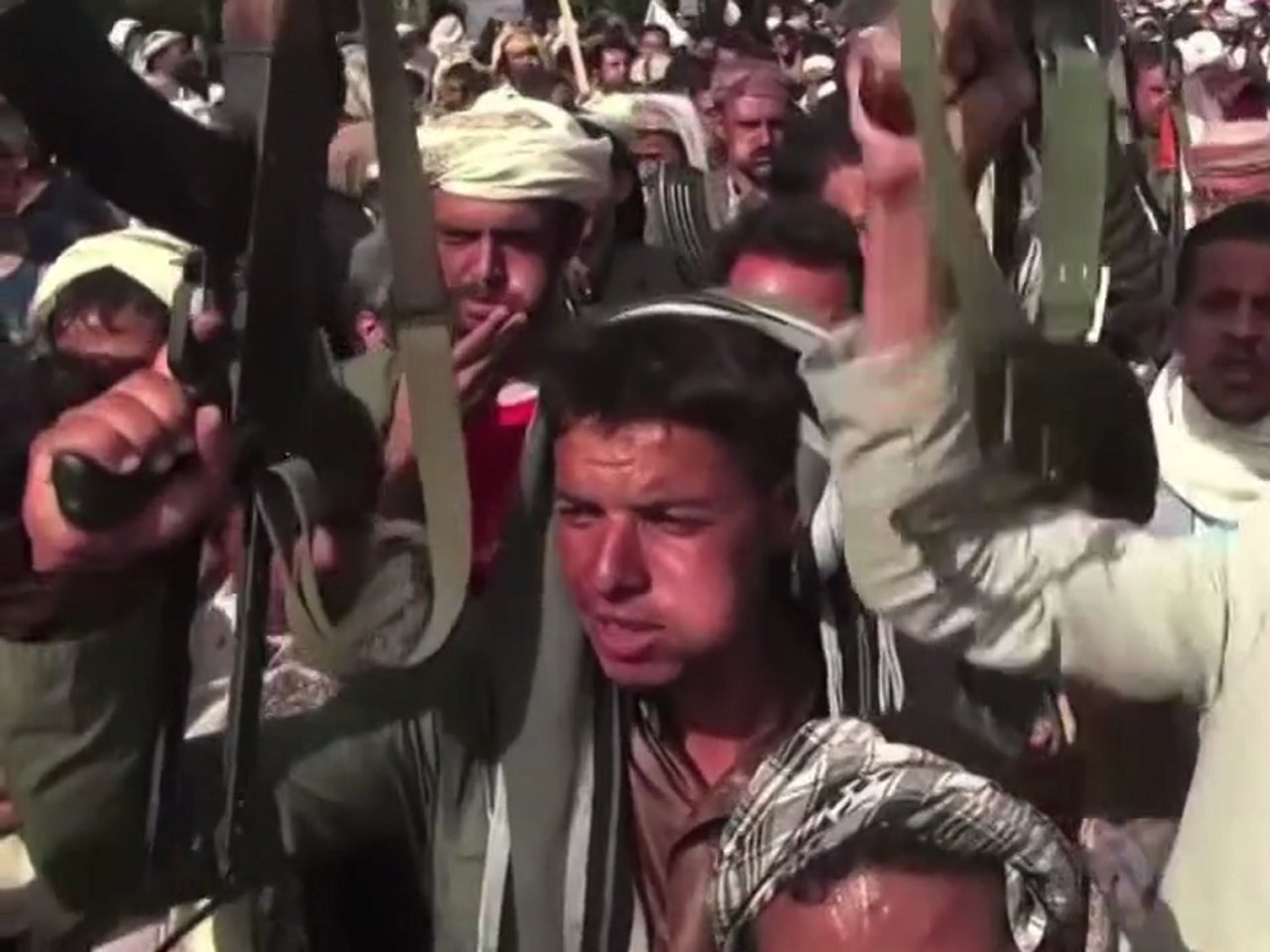 Houthi supporters at a rally in Yemen (file photo)