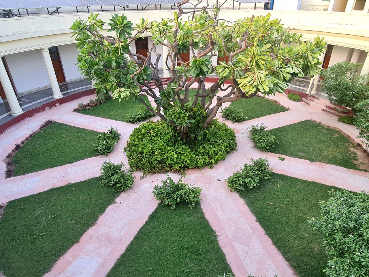 The gardens of Hyderabad House, New Delhi (file photo)