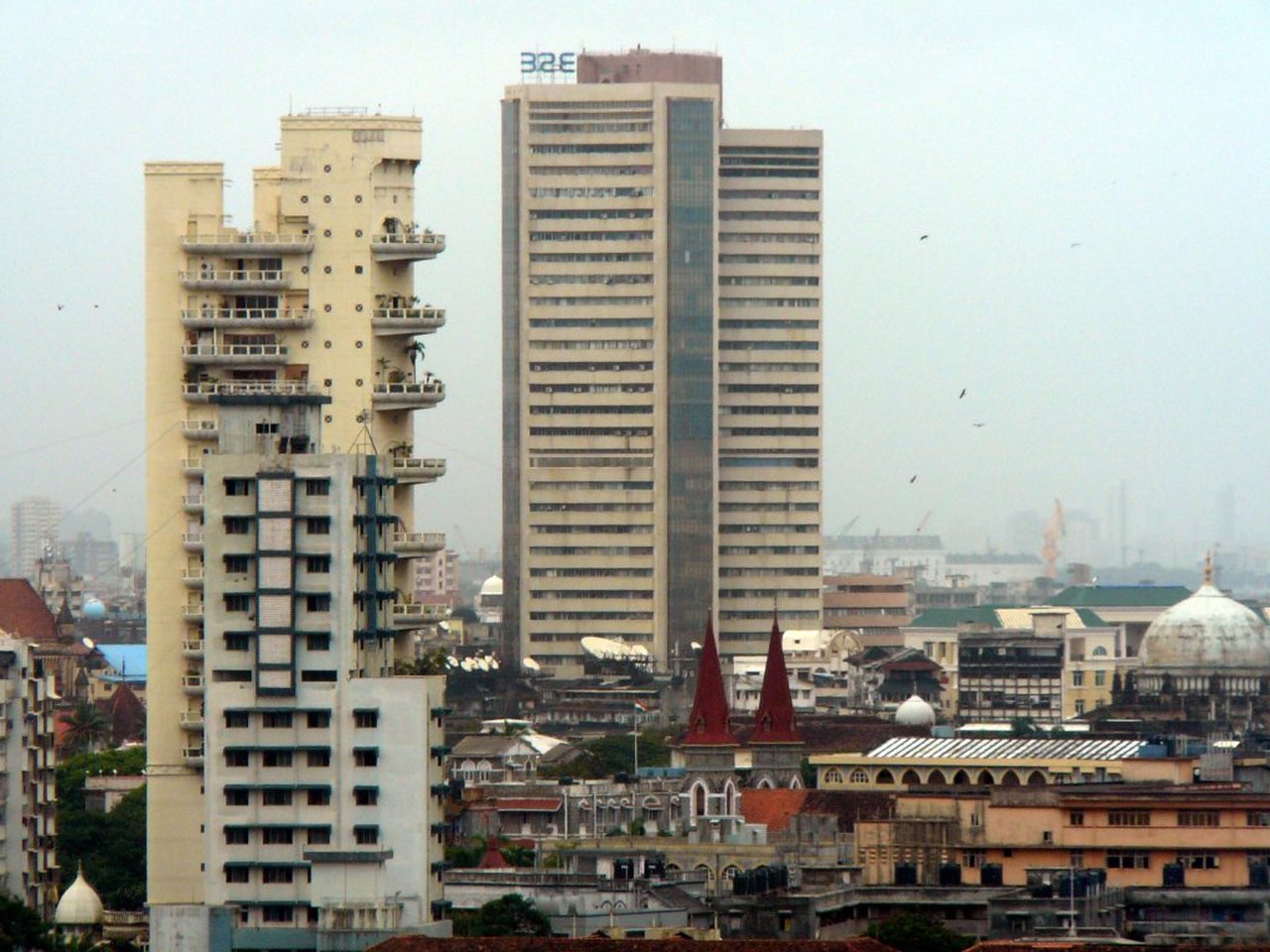 The Bombay Stock Exchange building on Dalal Street (file photo)