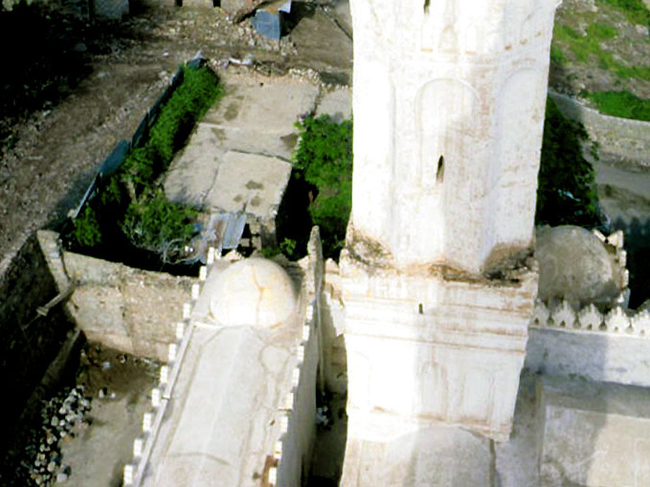 The city of Taiz in southwestern Yemen (file photo)